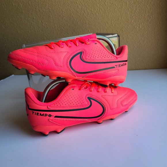 NIKE JR. TIEMPO LEGEND 9 Club, FG/MG Soccer Cleats - Youth size 5Y - Picture 10 of 11